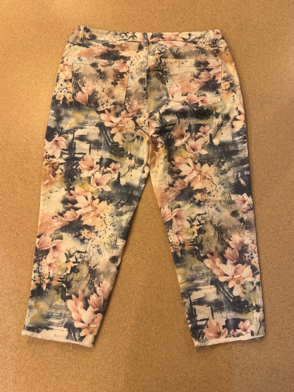 Coco + Carmen Blue Floral Trim Pants - Picture 5 of 5